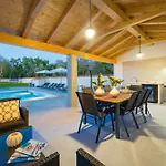 Nola Istria Вилла *