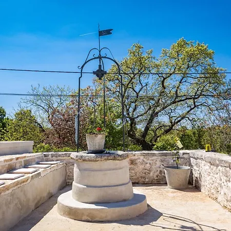 Nola Istria Villa