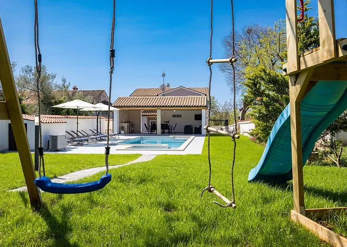 Nola Istria *