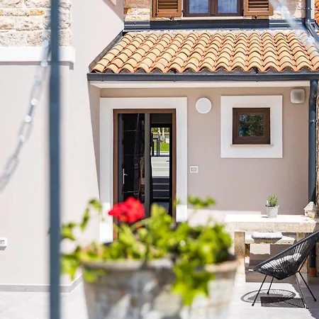 Nola Istria * Marcana