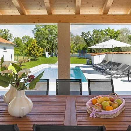 Вилла Nola Istria *